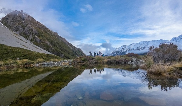 Visit the South Island with Flying Kiwi