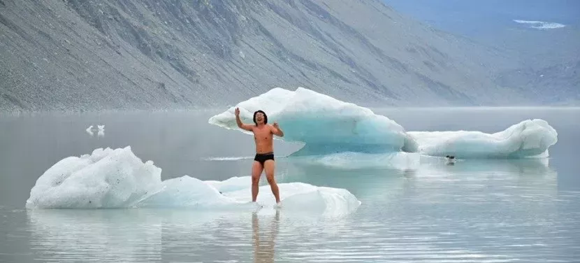 Walk the Hooker Valley on a New Zealand Flying Kiwi tour