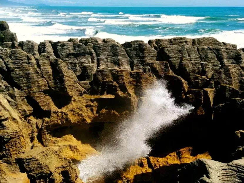 Visit Punakaiki Pancake Rocks with Flying Kiwi tours